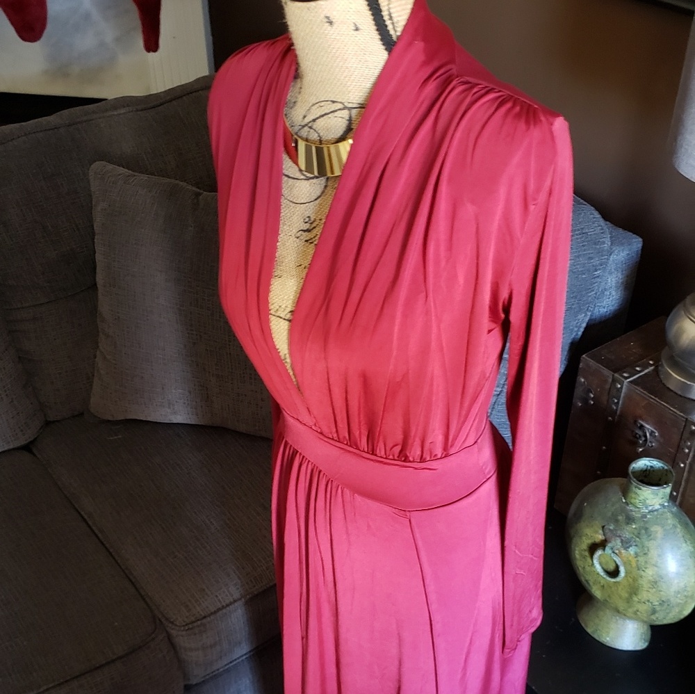 Dress - Picture 2 of 5